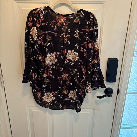 Anthropologie JODIFL Black Floral Blouse with Flutter Sleeves - Picture 4 of 4